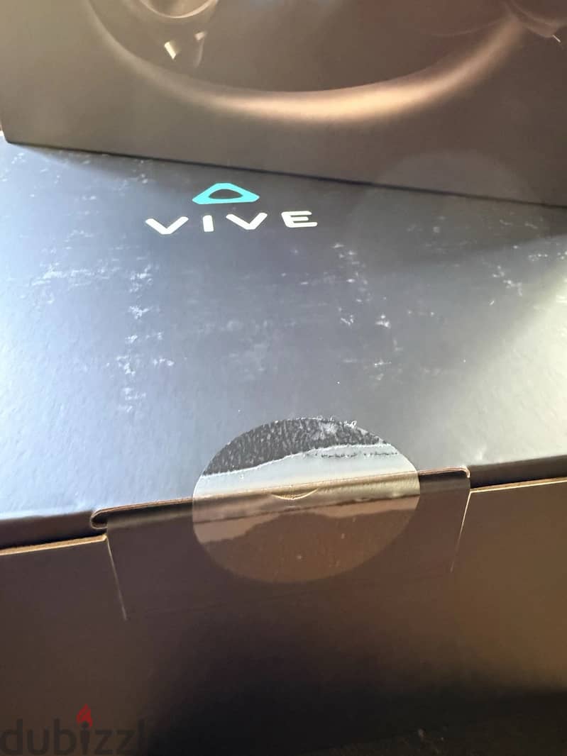 HTC Vive Focus 3 Virtual Reality Headset 2