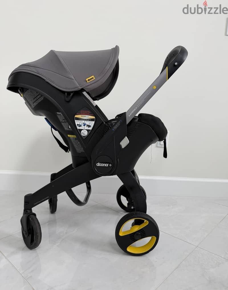DOONA ALL IN ONE STROLLER With LATCH SEAT Stroller And Base Hound 1