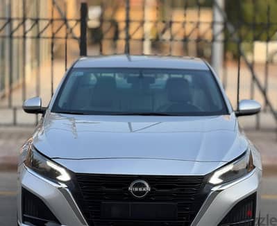 نيسان ألتيما 2022 شبه فل | Nissan Altima 2022 Semi-Full