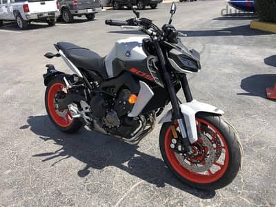 2019 Yamaha MT-09 (971589430760)