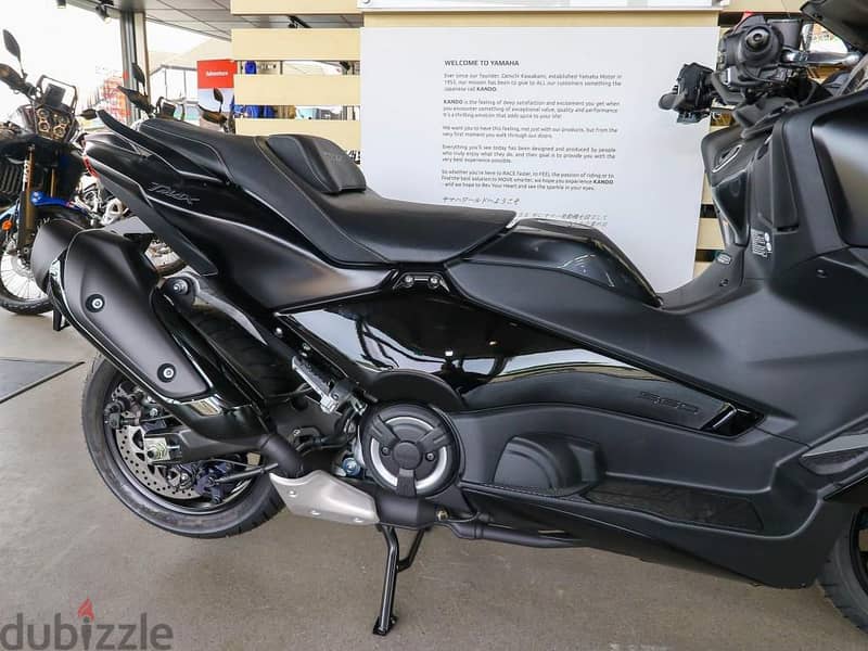 2025 Yamaha TMAX 560cc 3