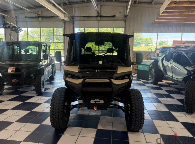 2026 Can-Am Defender MAX Limited HD11 1