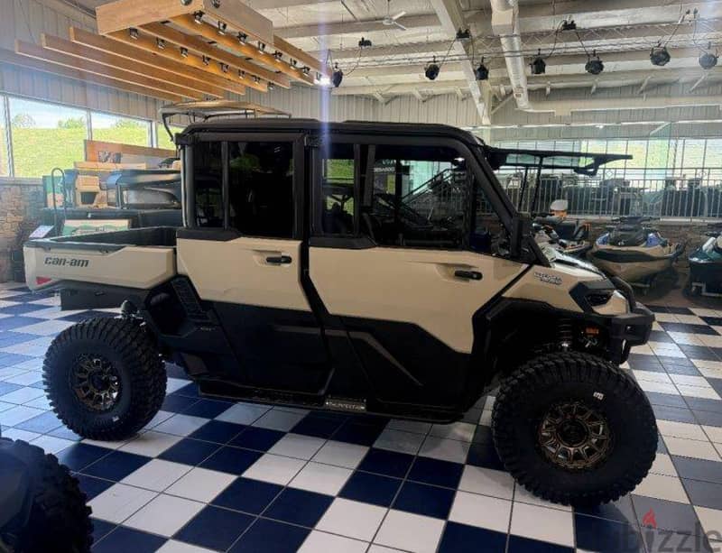 2026 Can-Am Defender MAX Limited HD11 2