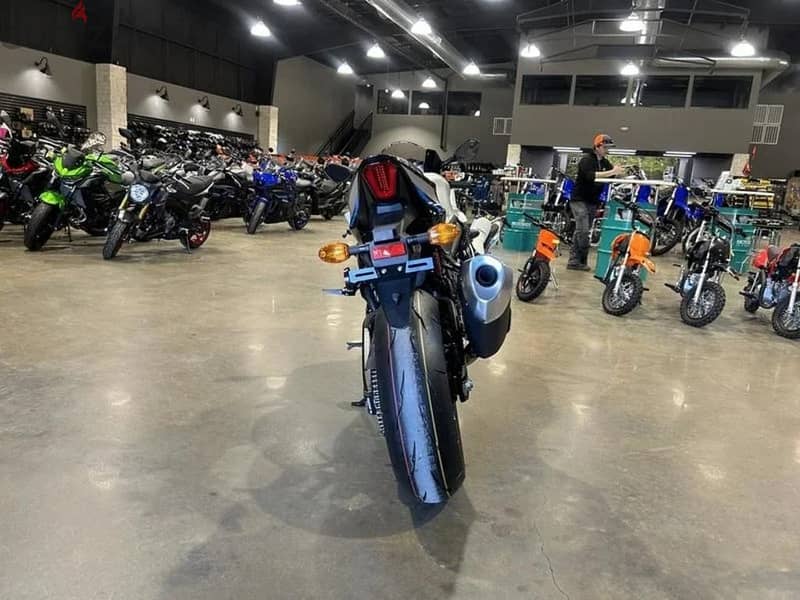 2024 SUZUKI GSXR1000 2
