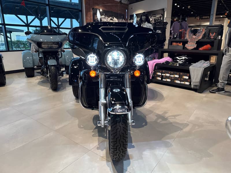 2024 Harley Davidson TRI GLIDE Ultra New 4-stroke Trike 2