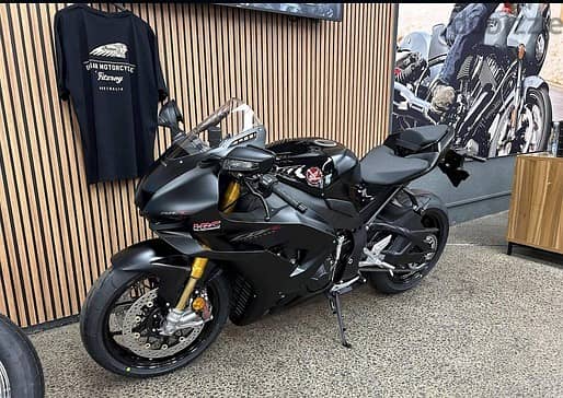 2024 HONDA CBR1000RR FIREBLADE 3