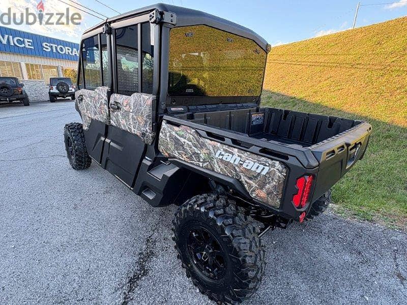 2025 Can-Am Defender MAX Limited Cab HD10 1