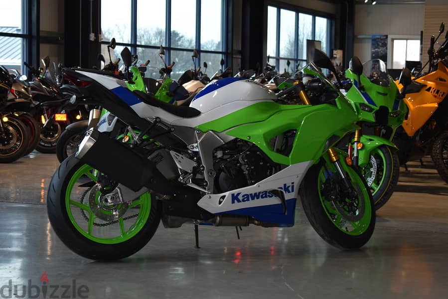2023 Kawasaki Ninja ZX-6R 2