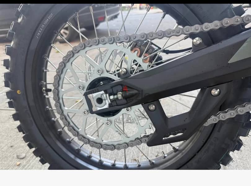 SURRON 18kW Ultra Bee All Black Limited Edition [Amped Sportsman] 4