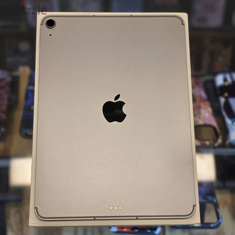 Apple iPad 11” (M3) (2025) Wifi + Cell with Magic Keyboard Flawless 3