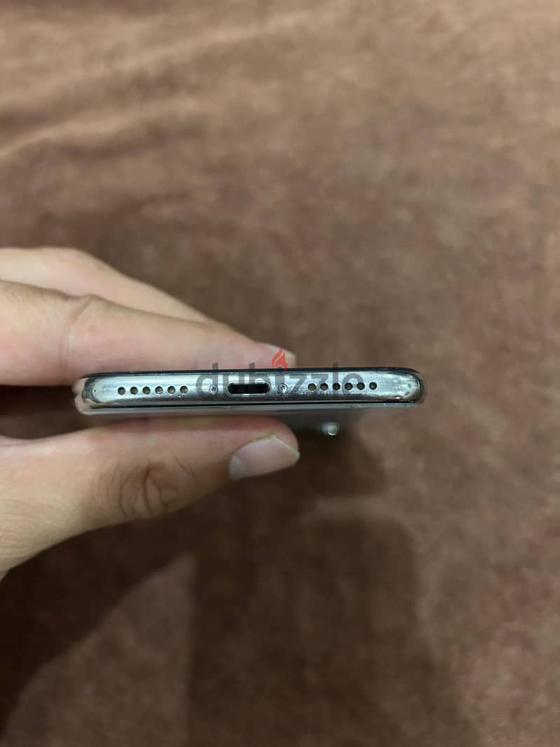 Apple - iPhone X 64gb Good For Sale 4