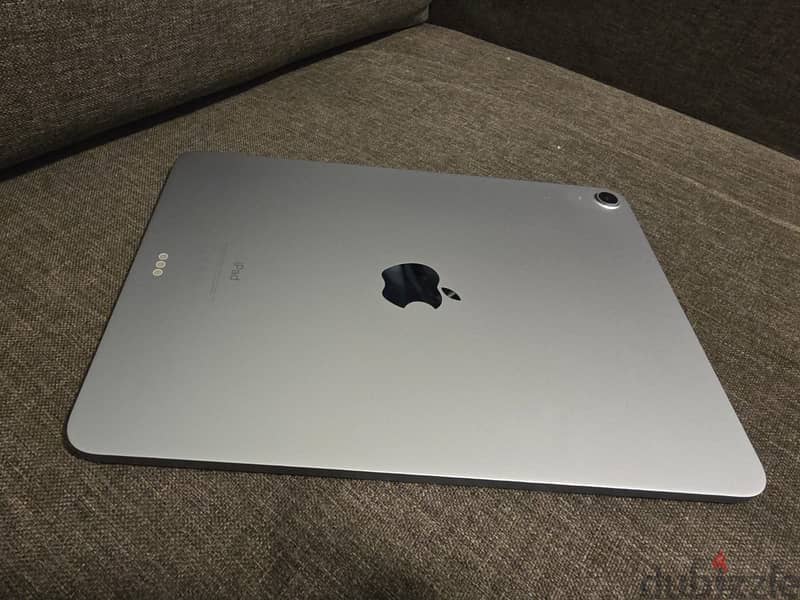 Apple iPad Air 4th Gen 256GB 2
