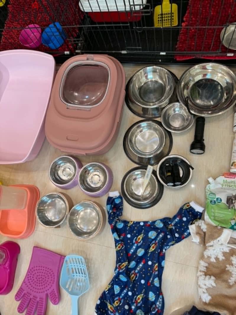 اغراض قطط كلاب مستعمله Used cat dog supplies 5-10 sr 18