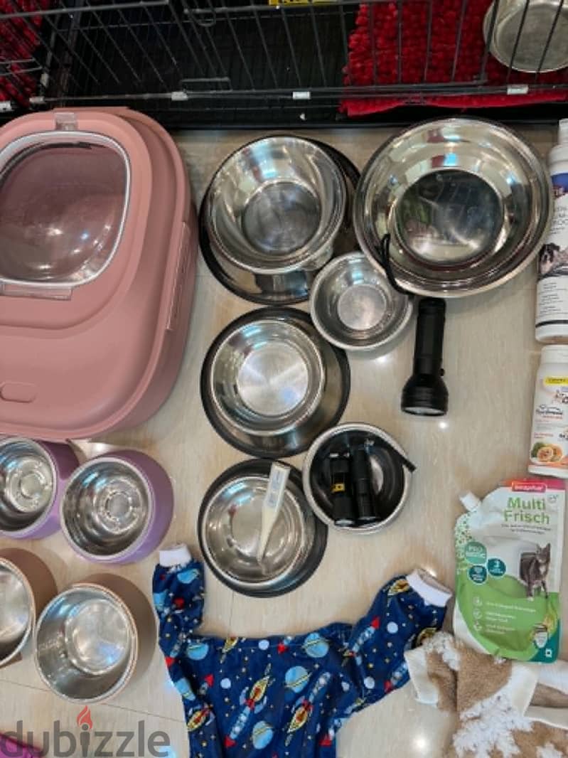 اغراض قطط كلاب مستعمله Used cat dog supplies 5-10 sr 19
