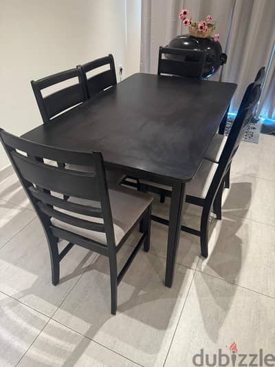 Dinning table