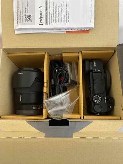 SONY ALPHA A6400 MIRRORLESS DIGITAL 18-135MM LENS