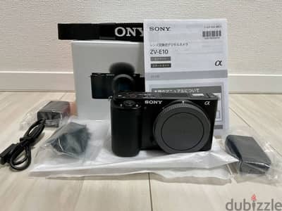 SONY ZV-E10 MIRRORLESS 16-50MM LENS (BLACK) RETAIL KIT