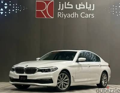 بي ام دبليو 520 2020