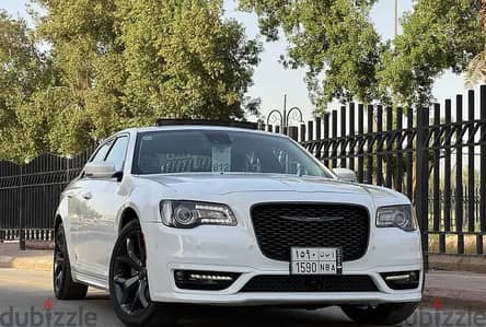 كرايسلر 300 2023