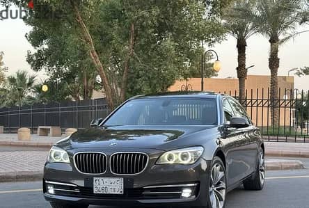 بي ام دبليو 730 2015