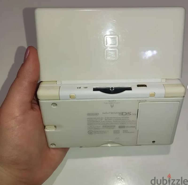 Nintendo Dsi lite Excellent condition with charger 4
