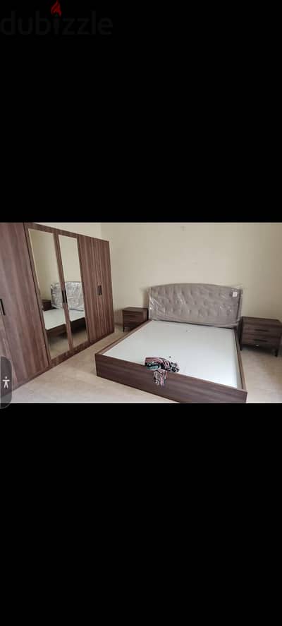brand new Italian bed set from home box furniture