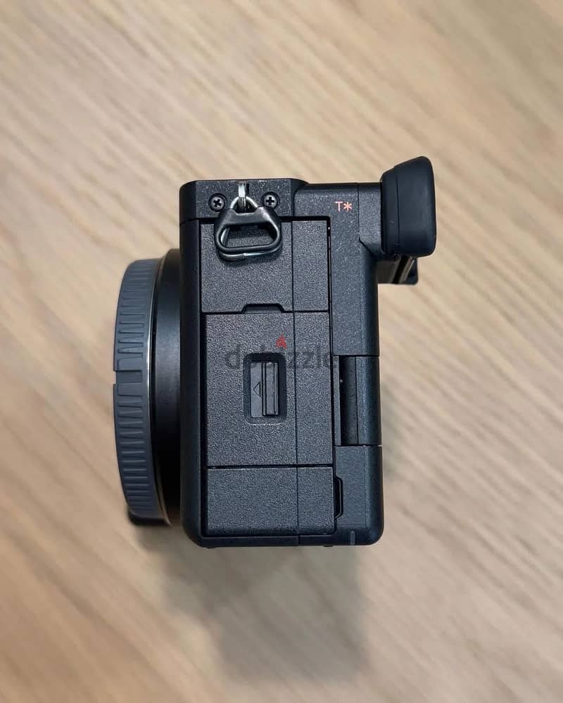 Sony A6700 mirrorless camera 4