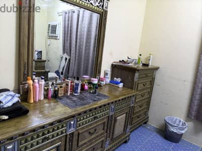 dressing table including side table