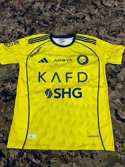 High Quality Football Shirt Ronaldo New Available In XL