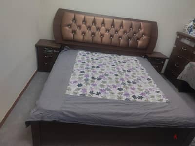Bed set with dressing table