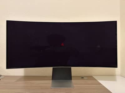Samsung QD-OLED Monitor - G8 Ultra-wide 34”