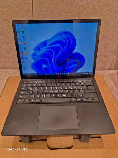 Microsoft Surface i7 11 Gen 16 256