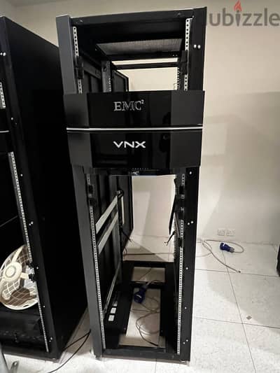 server rack -- سيرفر راك