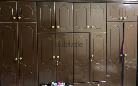 بيع دولاب وتسريحة مستعجل
