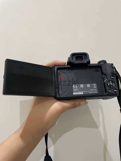 Canon EOS M50 كاميرا كانون