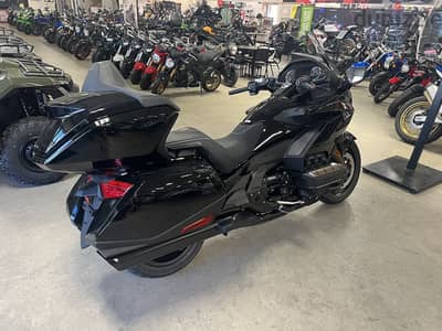 2023 Honda Goldwing Tour DCT automatic +44 7507 647630