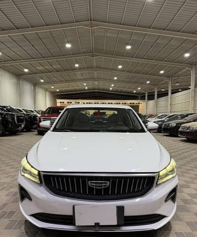 جيلي إمجراند 2023 بيضاء | Geely Emgrand 2023 White