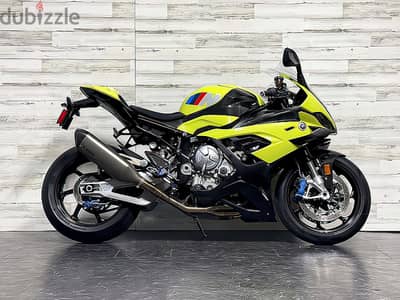 2022 BMW M1000RR  (971589430760)