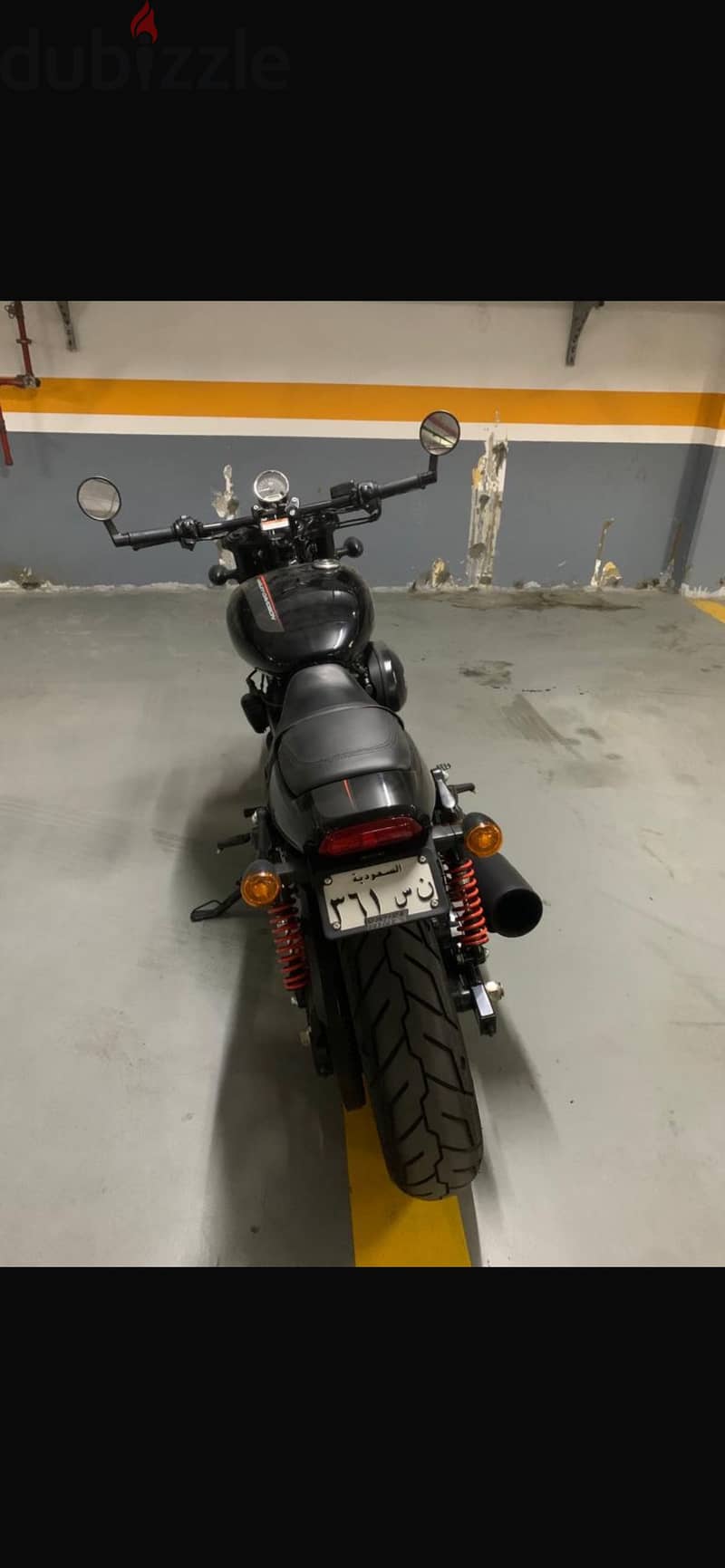 Harley Davidson Street Rod 1