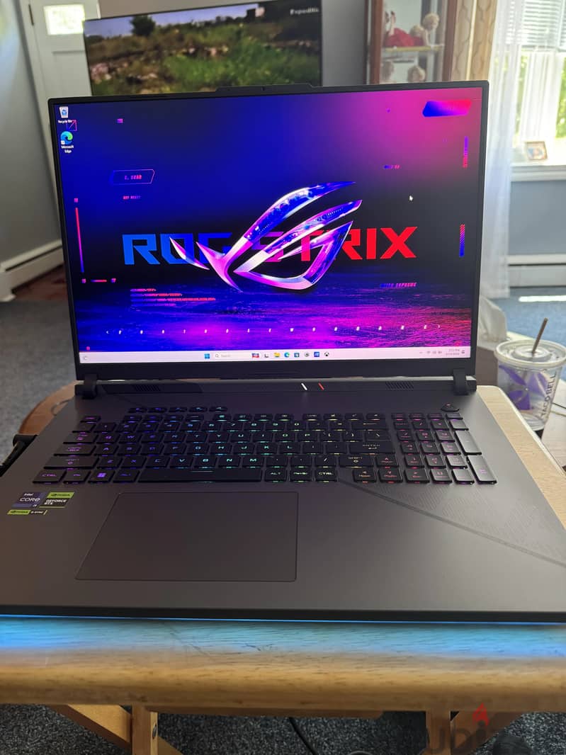 ASUS ROG Strix G18 1