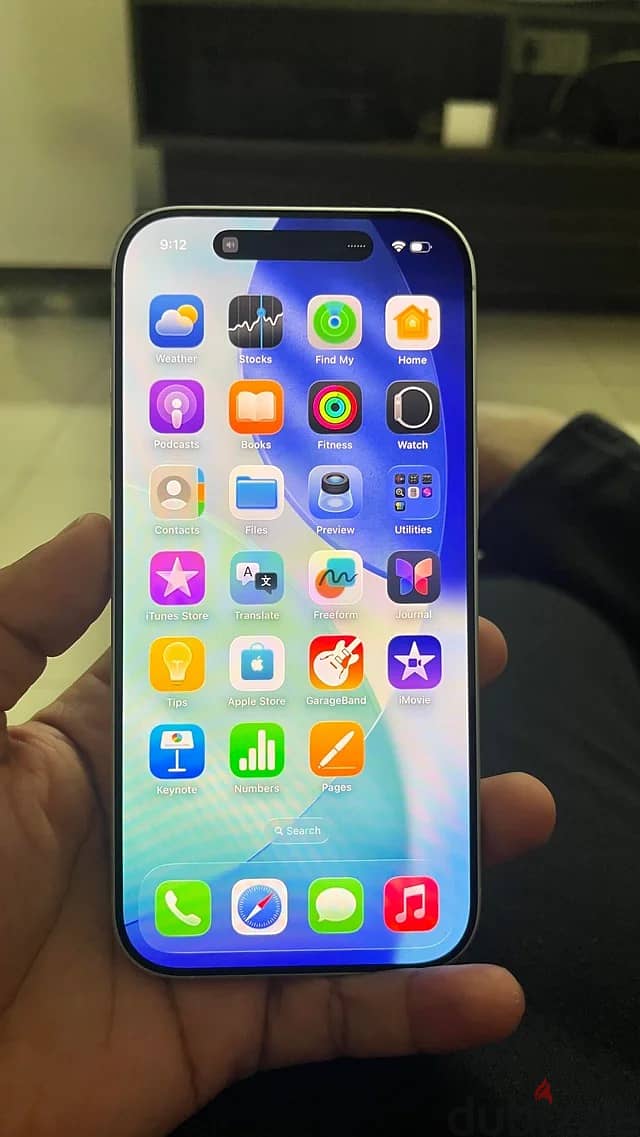 iphone 17 512 gb for urgent sal. . same like new. . no scracthes 1