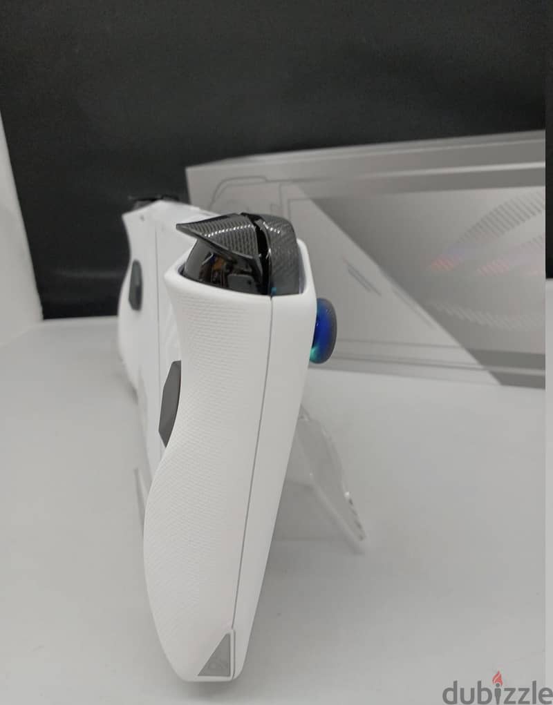 ASUS ROG Ally RC71L 16GB 512GB 3