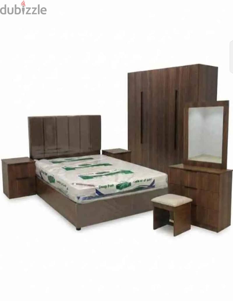 Bedroom set available in low price 3