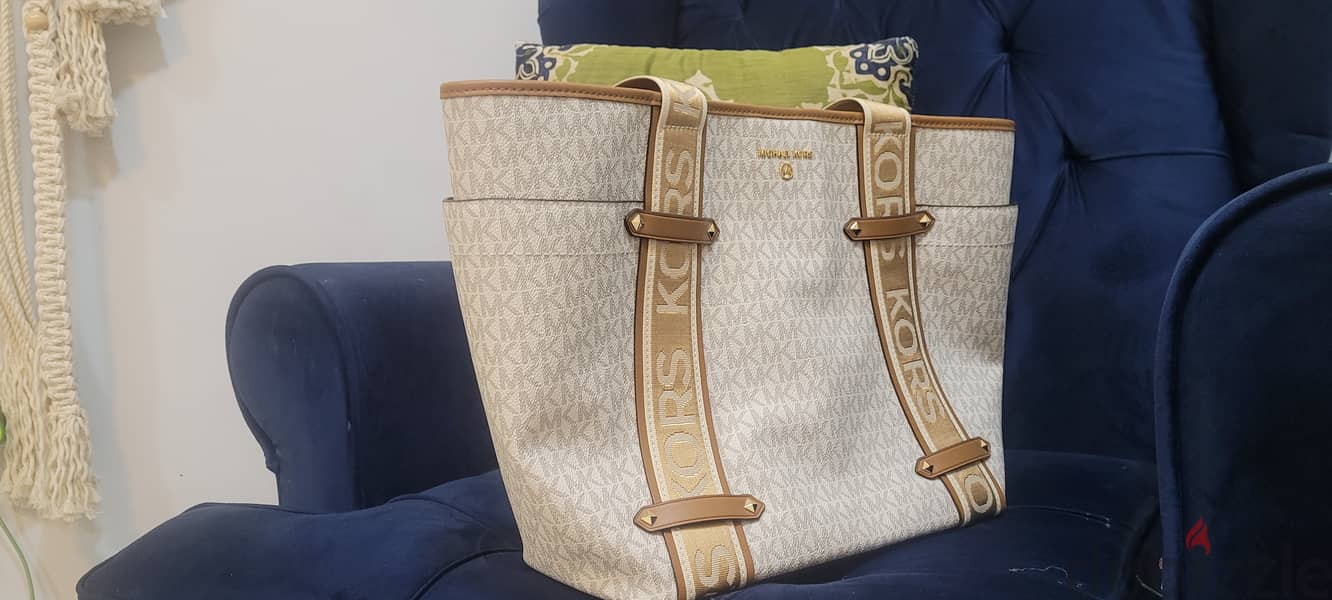 Michael Kors bag for sale 1
