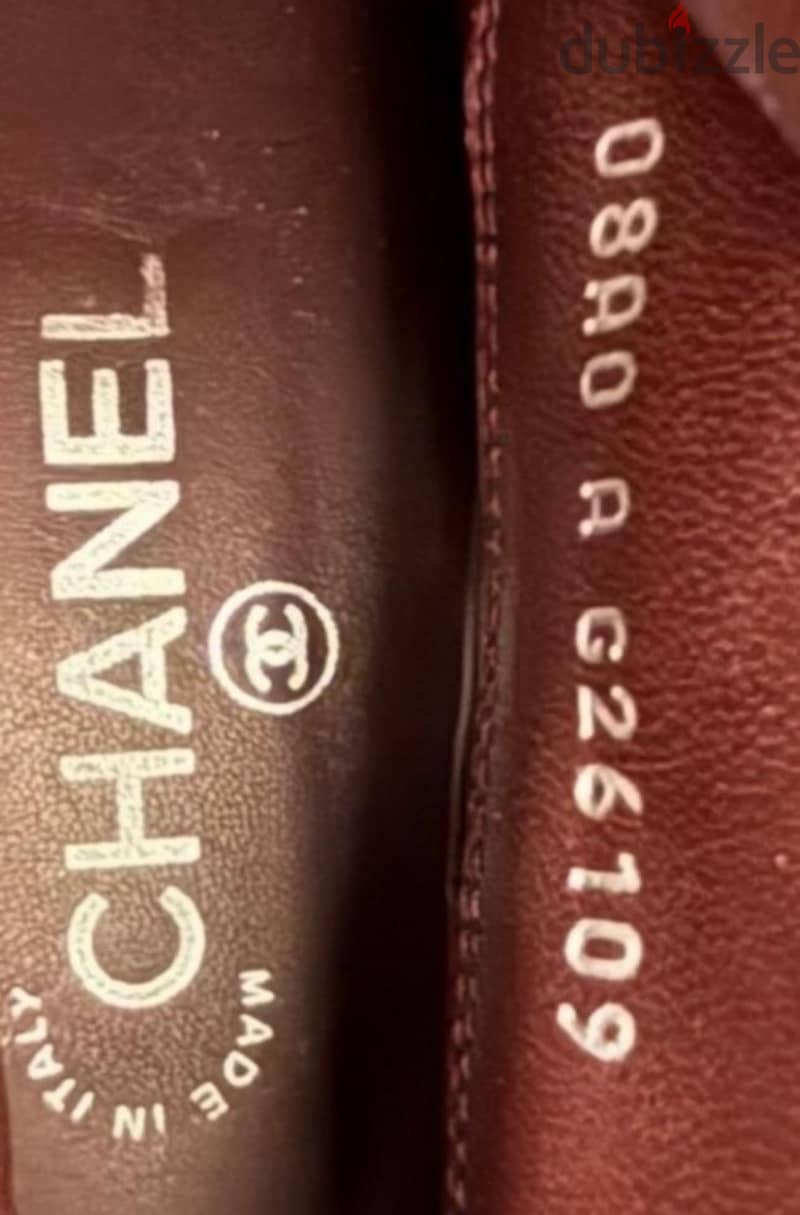 بوت ماركة شانيل المشهوره CHANEL أصلي استعمال قليل (مخزّن 1