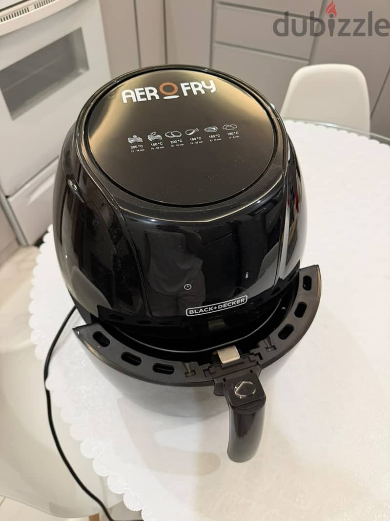 Black+Decker Aerofry Digital Air Fryer + Egg Cooker for 6 3