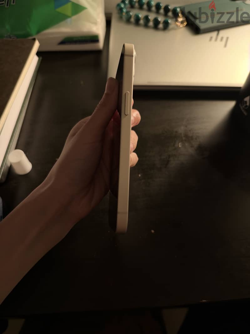 iPhone 13 128GB 8