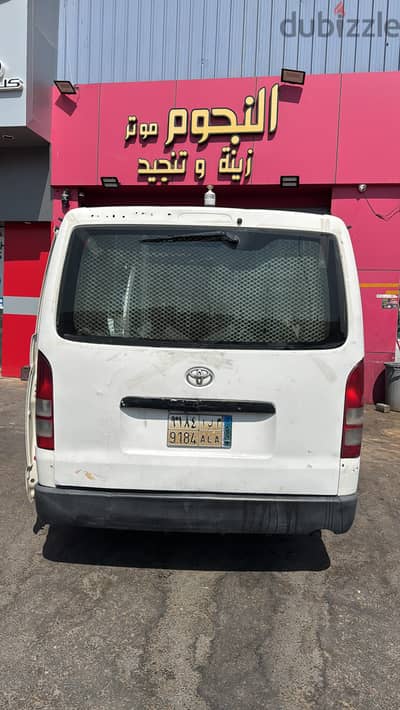 Toyota hiace diesel 2011