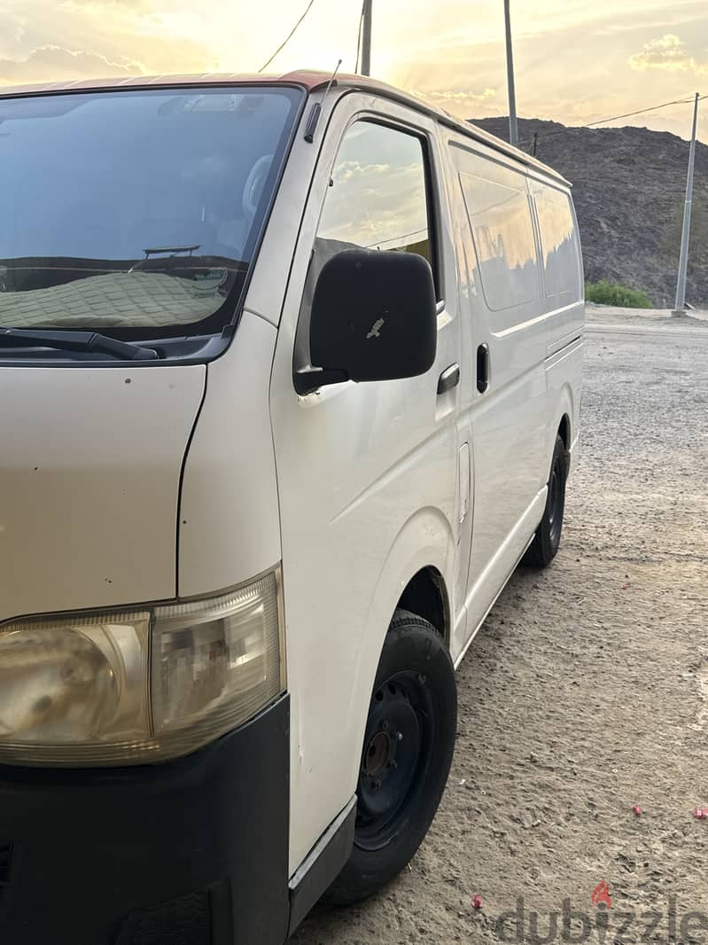 Toyota hiace diesel 2011 3
