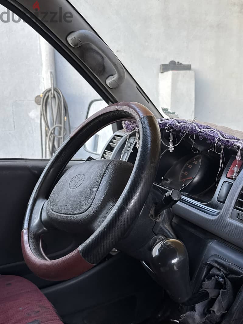 Toyota hiace diesel 2011 4